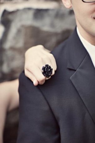Кольцо невесты как акцент фотосессии